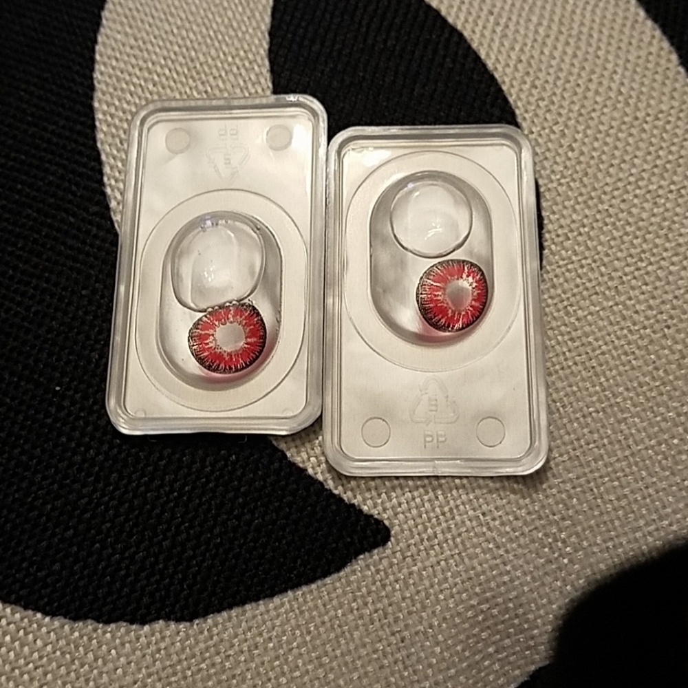 Red cosplay eye  color